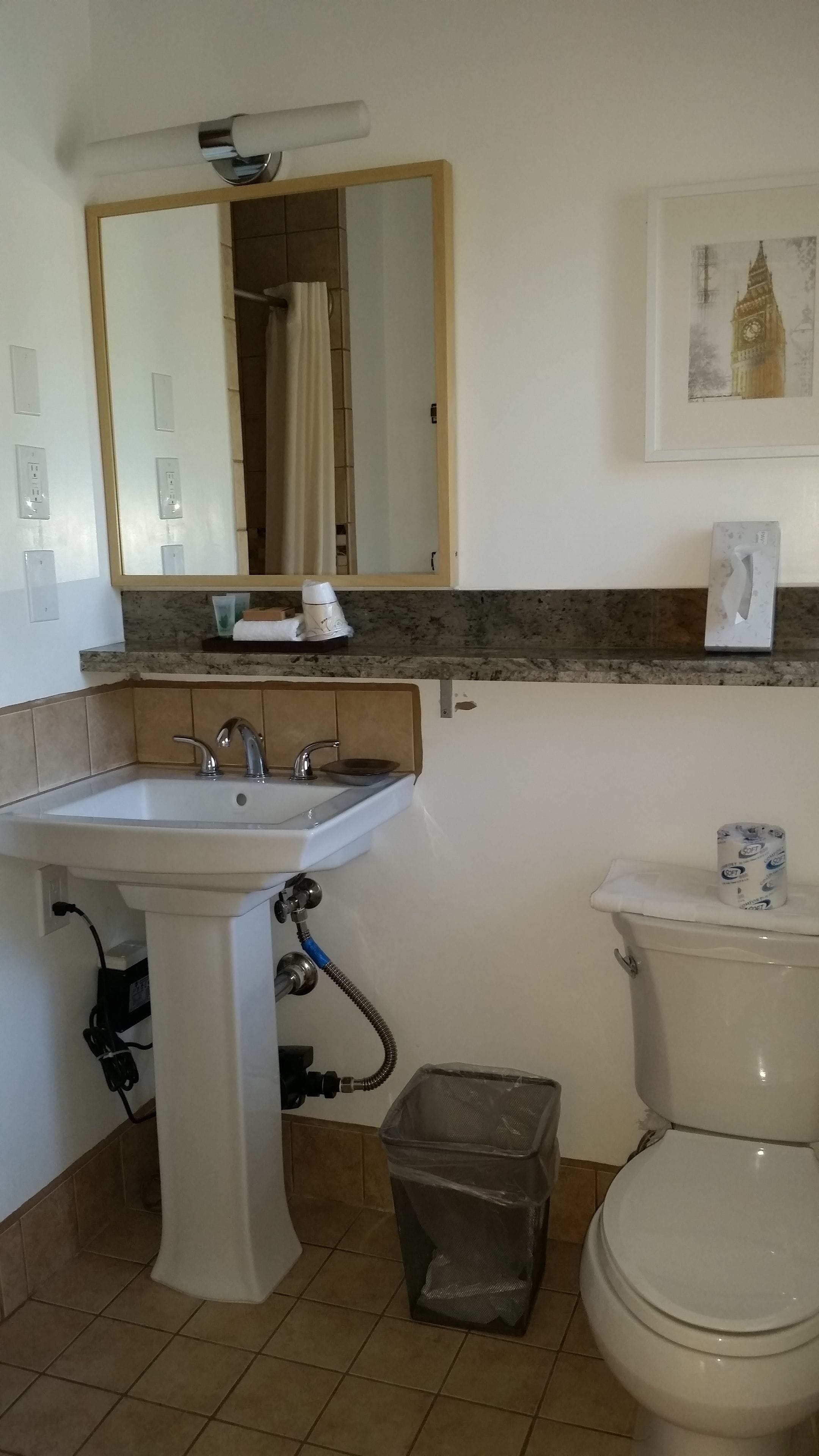 deluxe room, 1 queen bed | bathroom | shower, free toiletries, hair dryer, towels