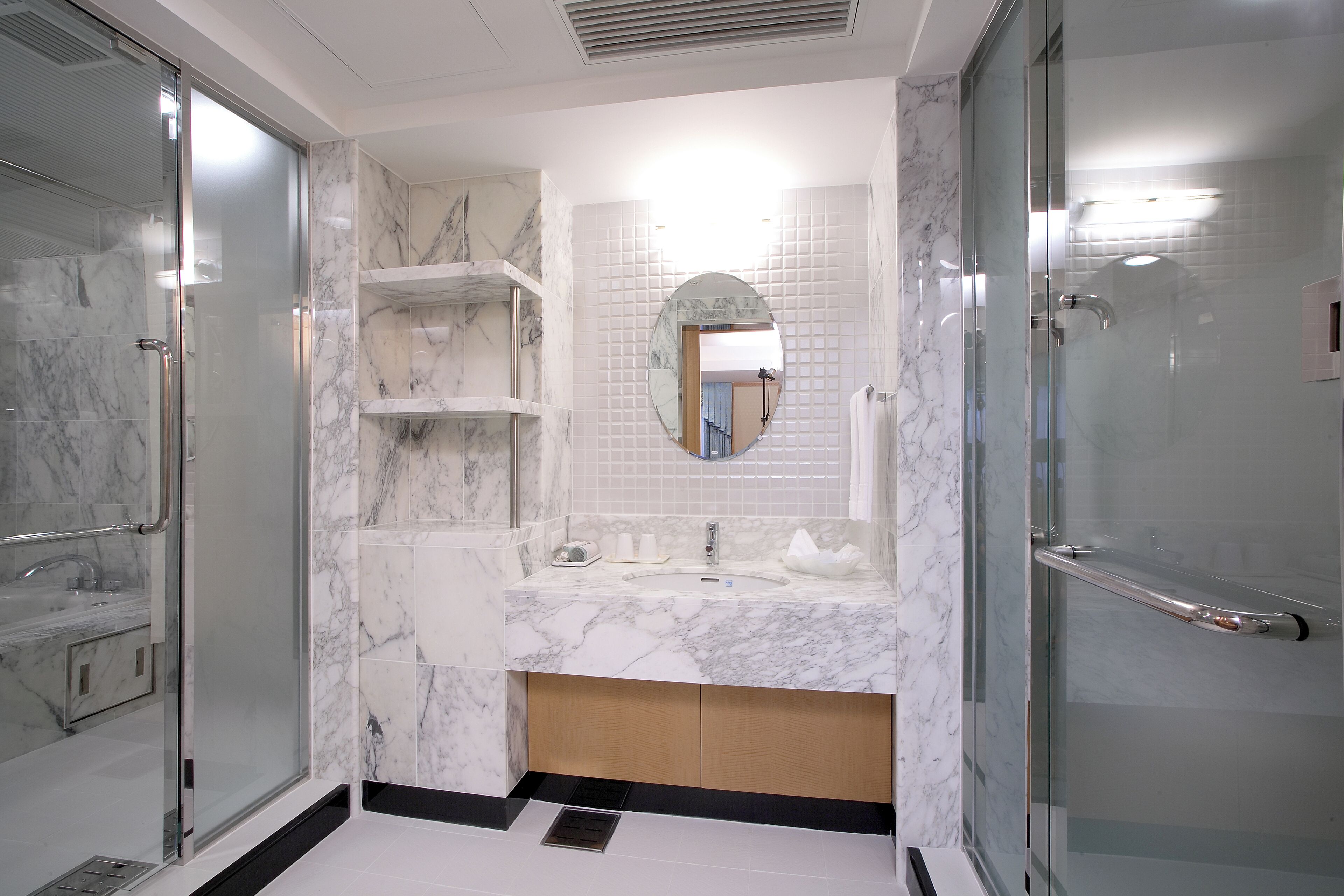 junior suite room, non smoking (meal for children will be charged at check in) | bathroom | combined shower/bathtub, deep-soaking bathtub, rainfall showerhead