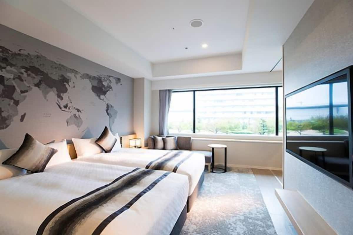 superior twin type c, non smoking, pacific side | premium bedding, in-room safe, desk, blackout curtains