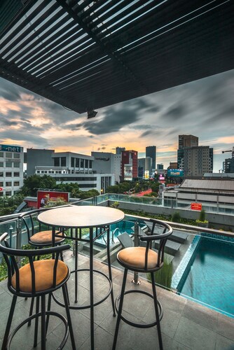 Crown Prince Hotel Surabaya