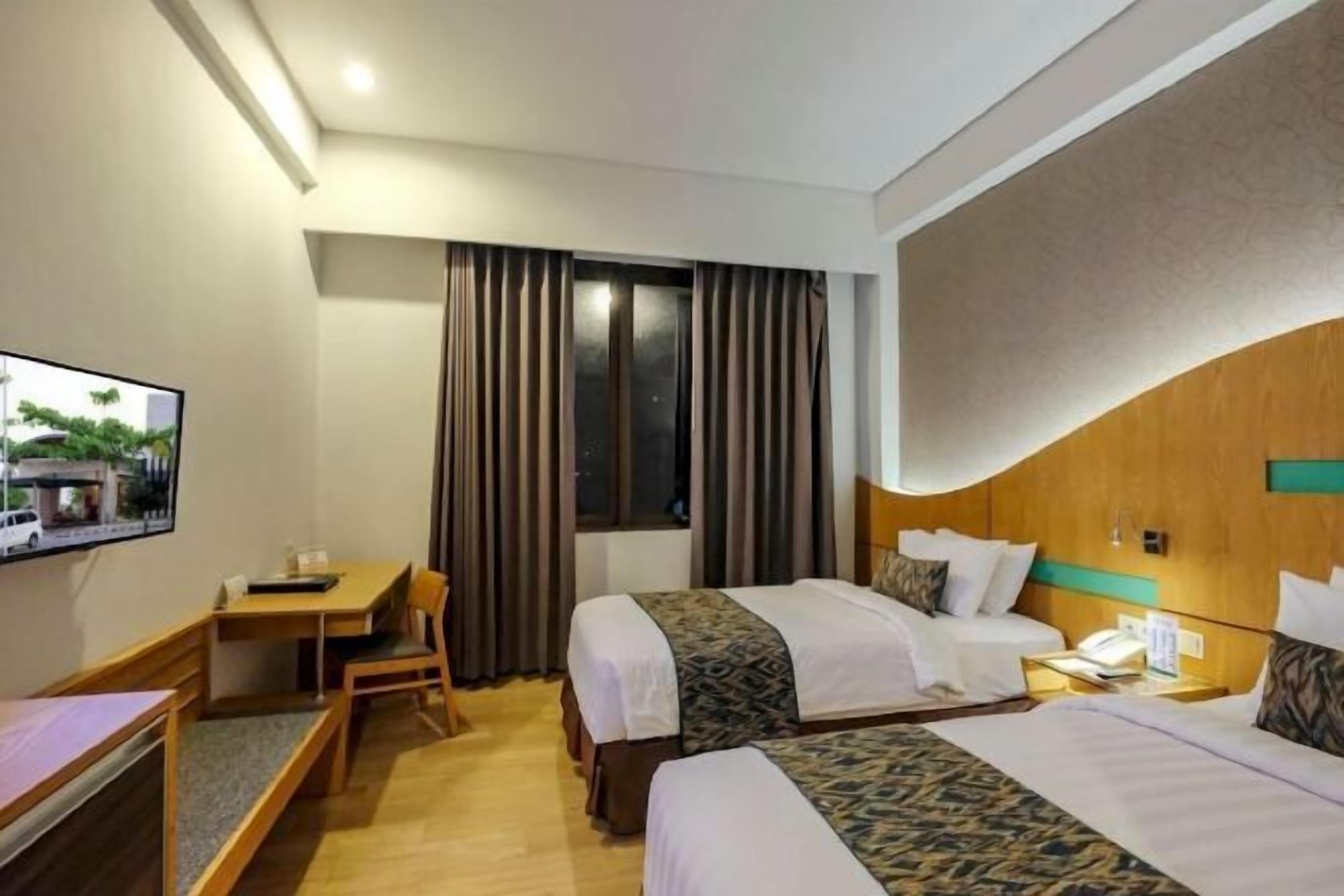 Caja de seguridad en la habitación, escritorio y wifi gratis 