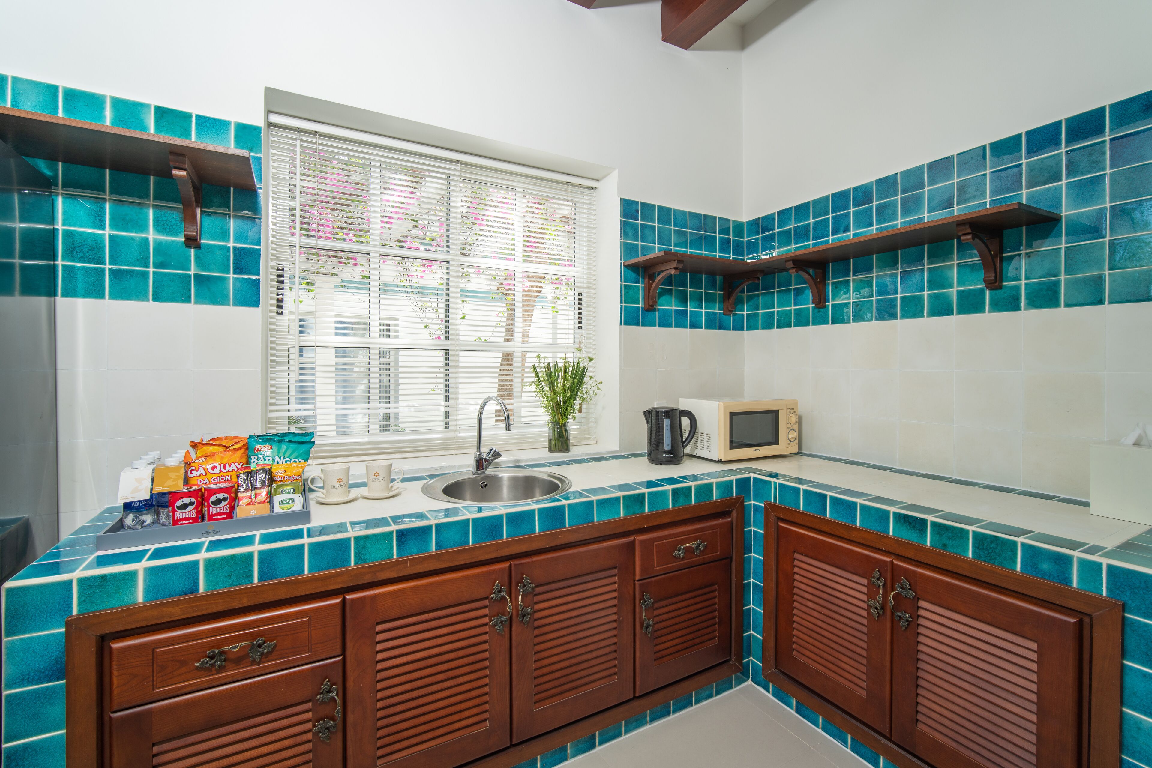 oasis pool villa 3 bedrooom | private kitchenette | electric kettle