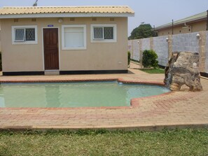 Outdoor pool, pool loungers