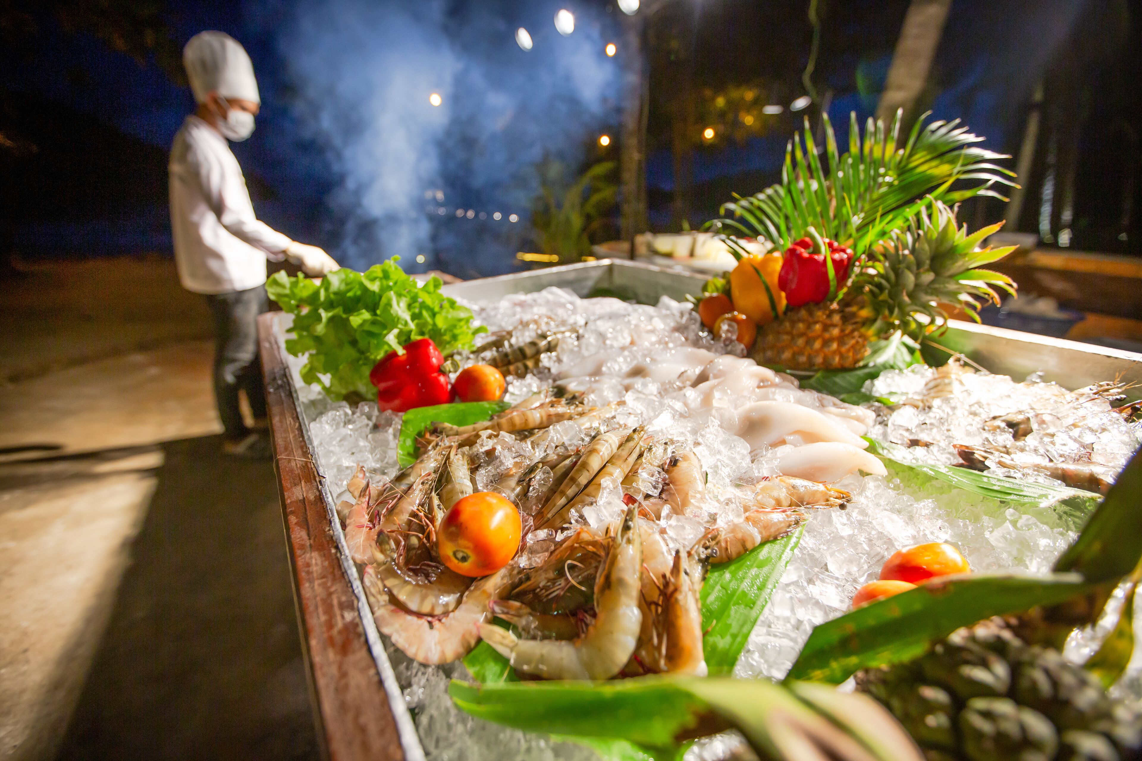 breakfast, lunch, dinner served; thai cuisine