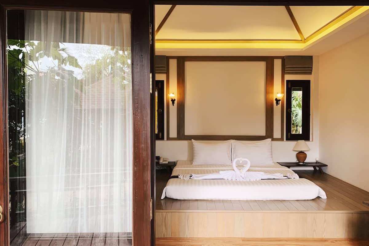 superior bungalow | resort view