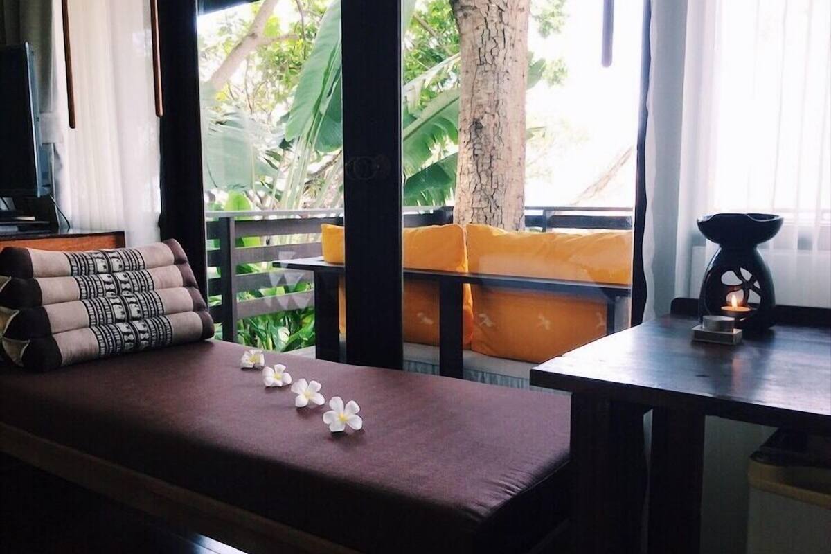 deluxe bungalow | minibar, desk, free wifi