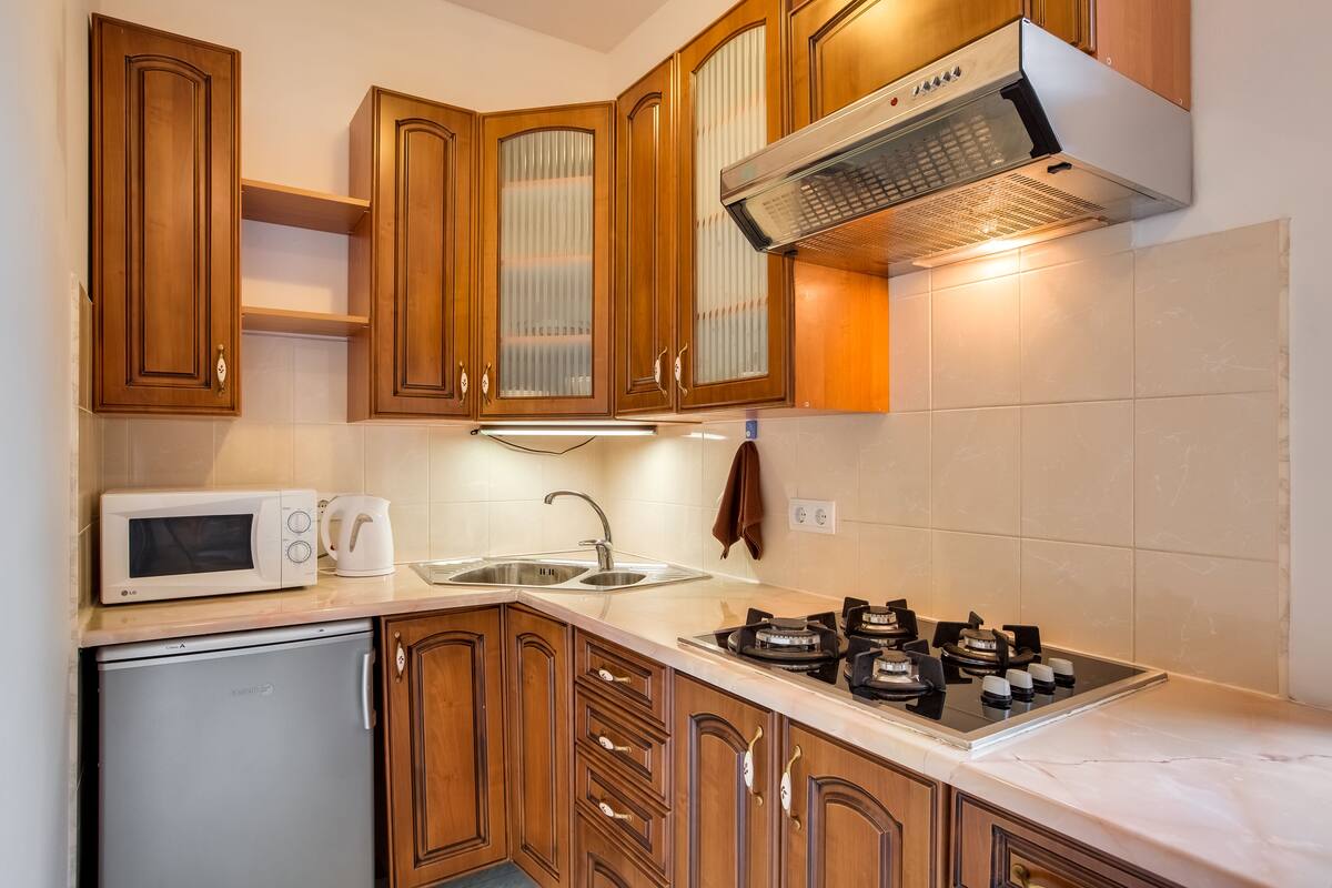 Family House, 2 Bedrooms | Private kitchen