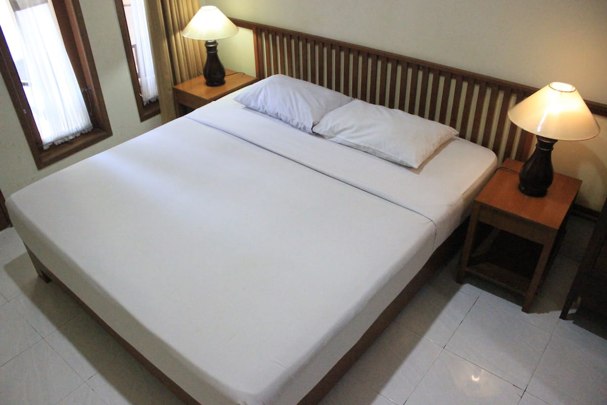 Superior Room | Desk, rollaway beds (surcharge), WiFi (free)