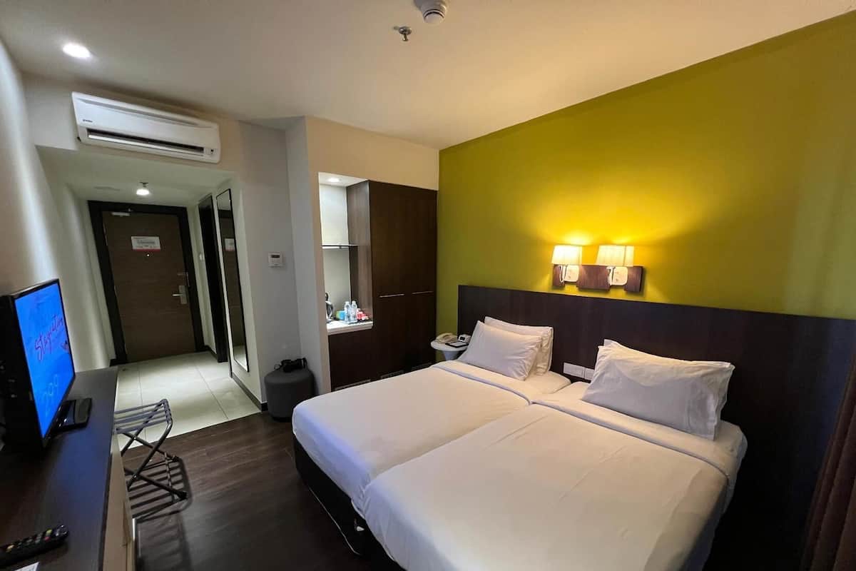 Minibar, in-room safe, desk, blackout drapes
