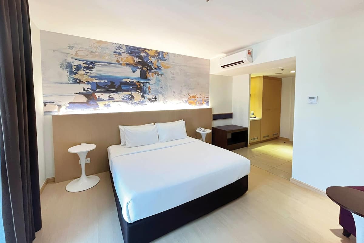 Deluxe Room, 1 King Bed (Executive)