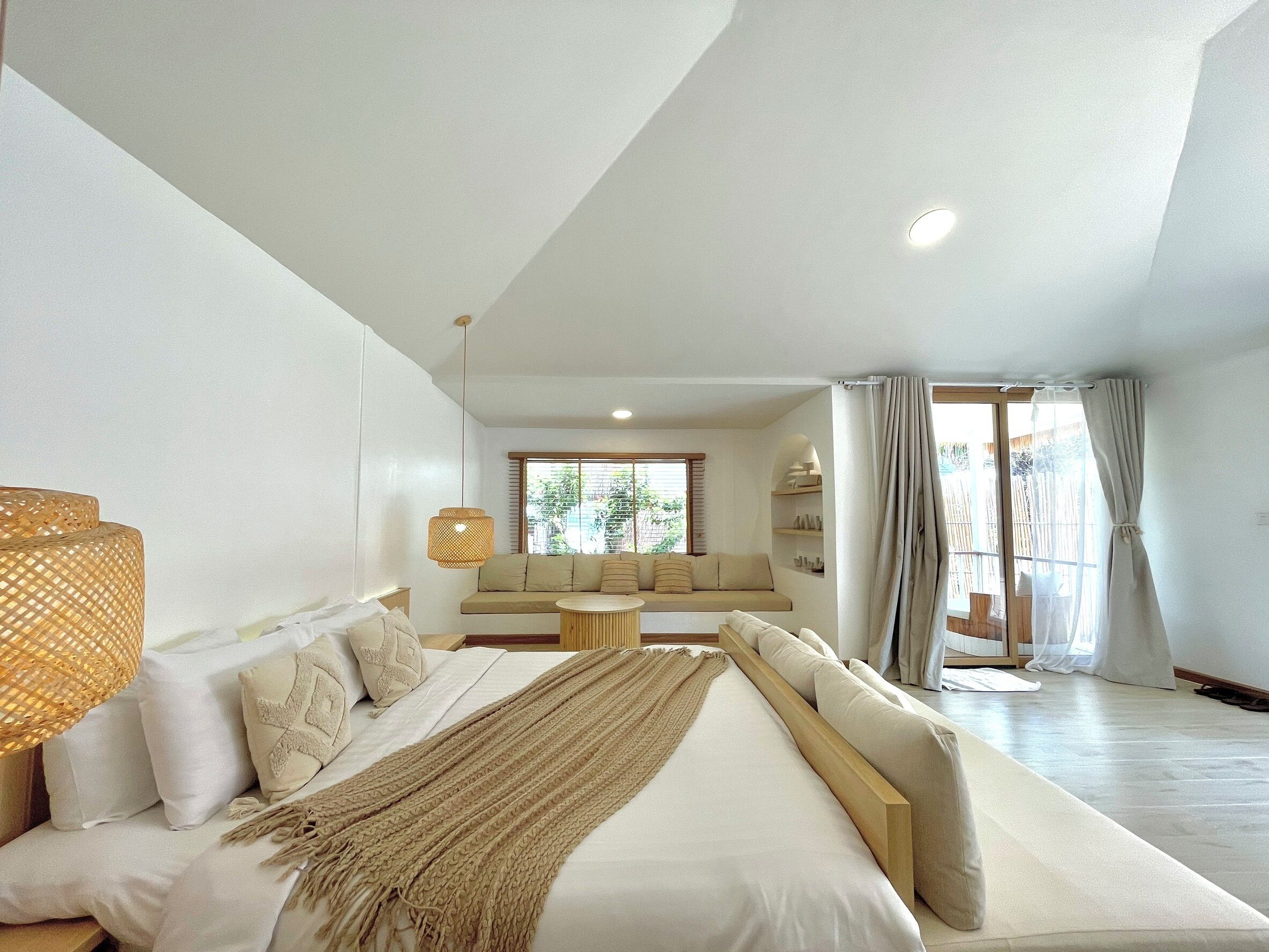 Suite Bungalow | Rollaway beds, bed sheets