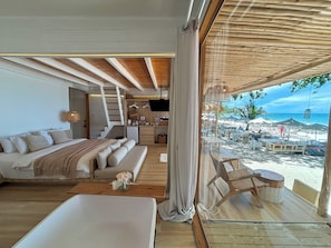 Beachfront Deluxe Bungalow | 摺床/加床 (收費)、床單