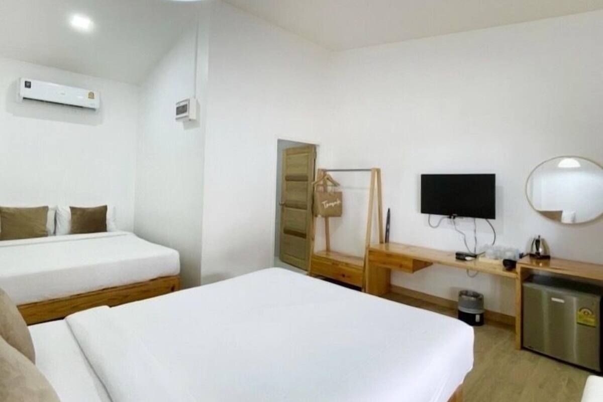 摺床/加床 (收費)、床單