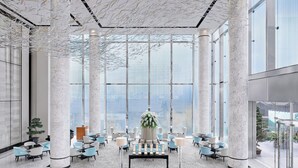A spacious lobby with high ceilings, large windows, and marble columns. - Niccolo Chengdu (Chengdu)