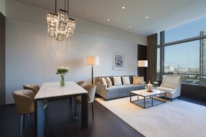 1 dormitorio, ropa de cama de alta calidad, minibar y caja fuerte