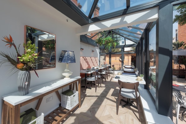 Reception - Florence House Hotel & Restaurant (Portsmouth)