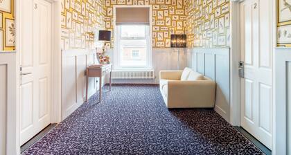 Somerset House Hotel & Restaurant