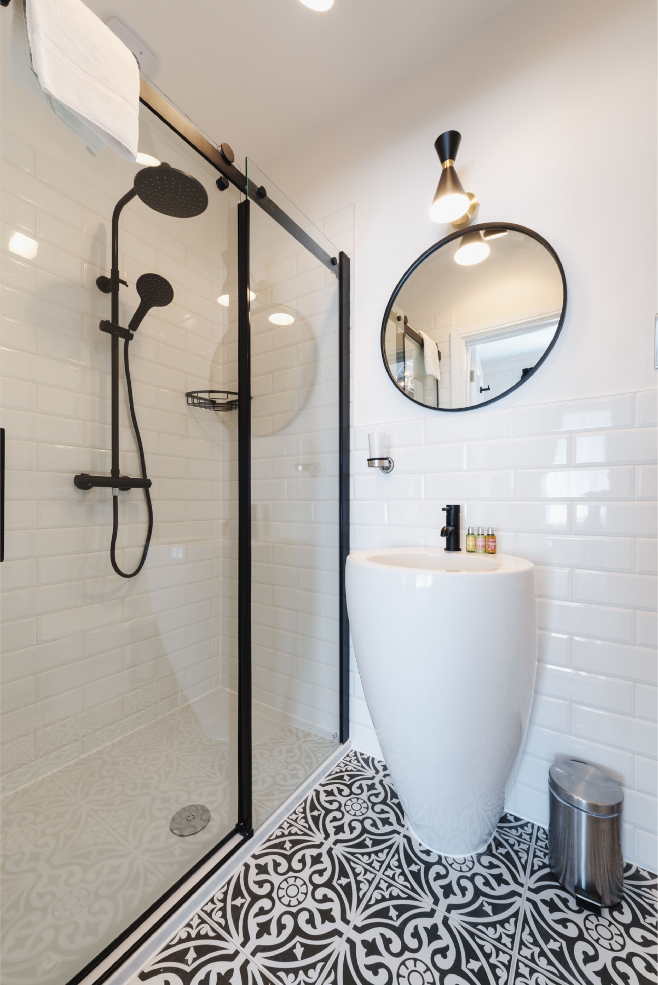 Bathroom shower