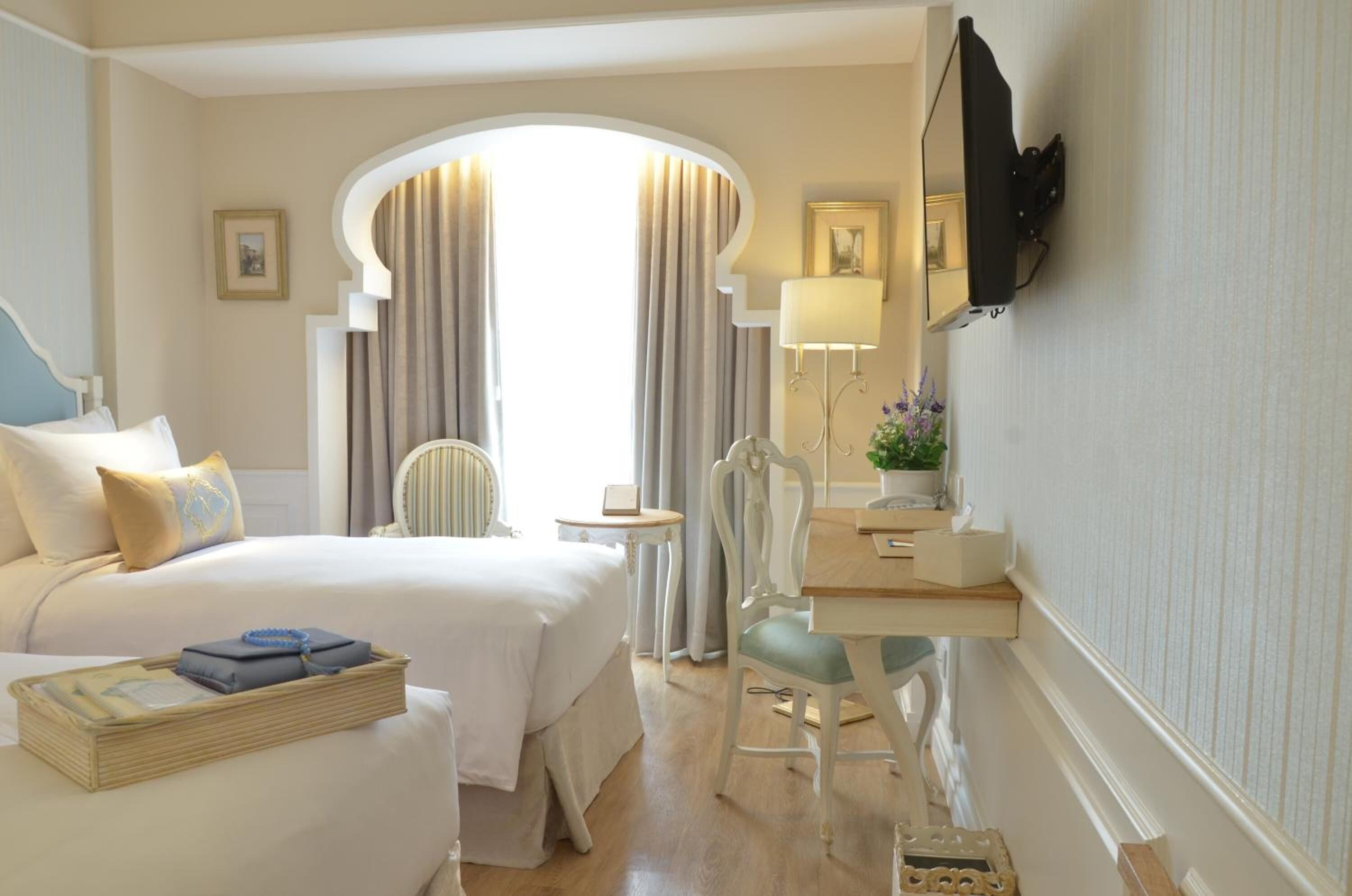 1 bedroom, minibar, in-room safe, desk