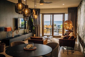 Living area - The Bellafonte - Luxury Oceanfront Hotel (Kralendijk)