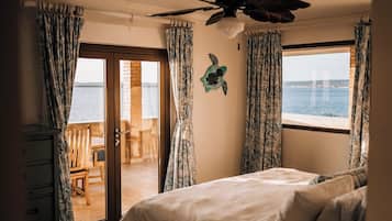 Penthouse, 2 Bedrooms, Ocean View | 1 bedroom, minibar, in-room safe, individually decorated