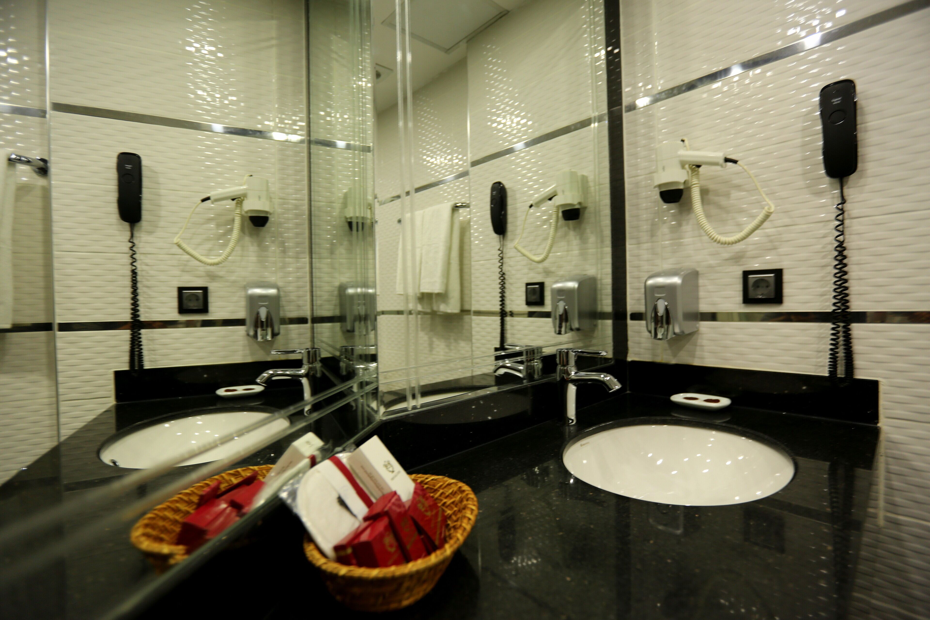 shower, free toiletries, hair dryer, slippers