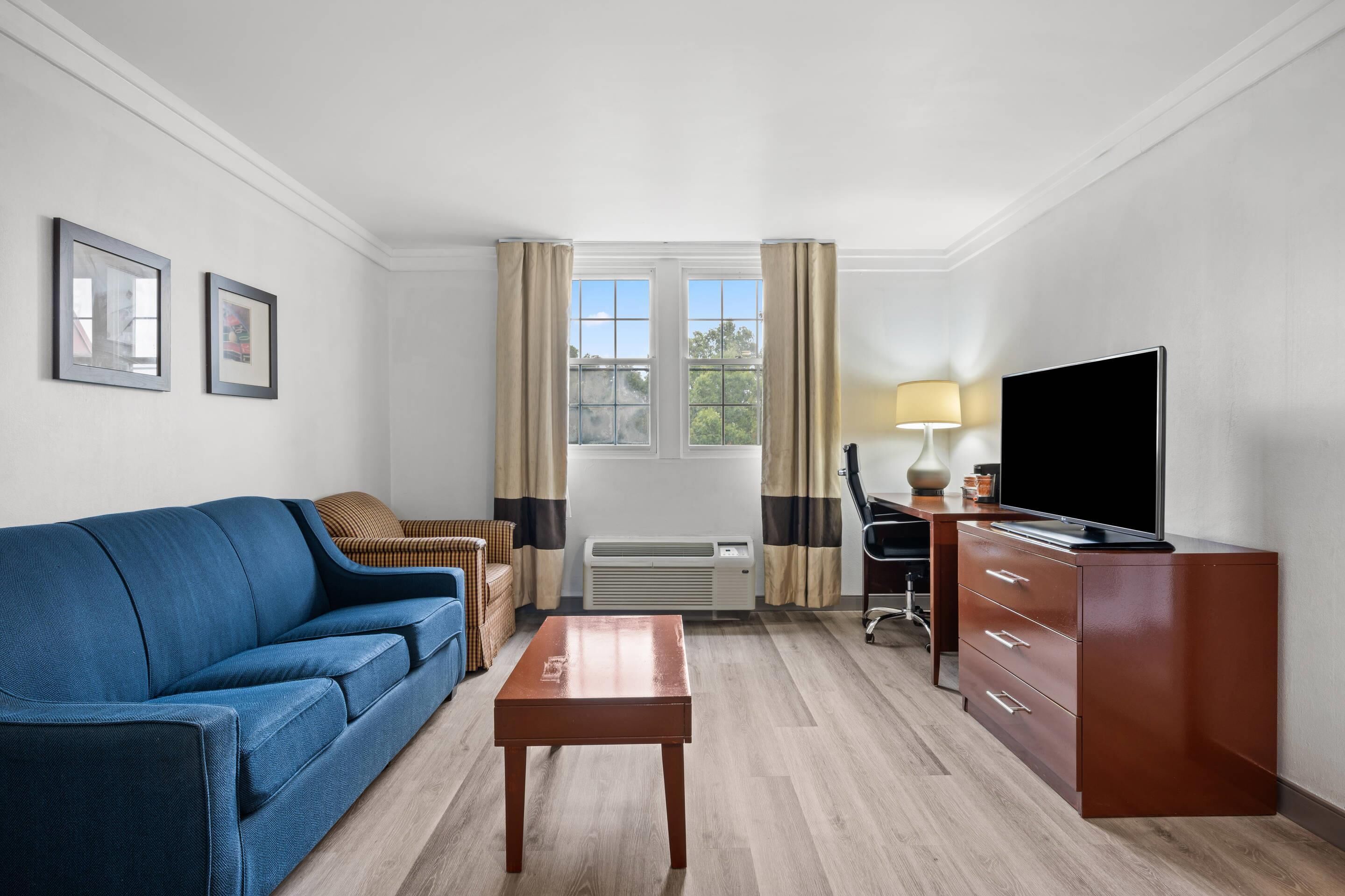 Ropa de cama de alta calidad y escritorio 