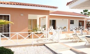 Exterior - Curinjo Apartments (Willemstad)