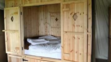 1 bedroom, rollaway beds, free WiFi