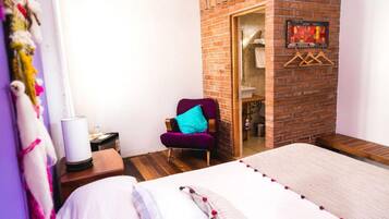 Premium bedding, minibar, individually decorated, free WiFi