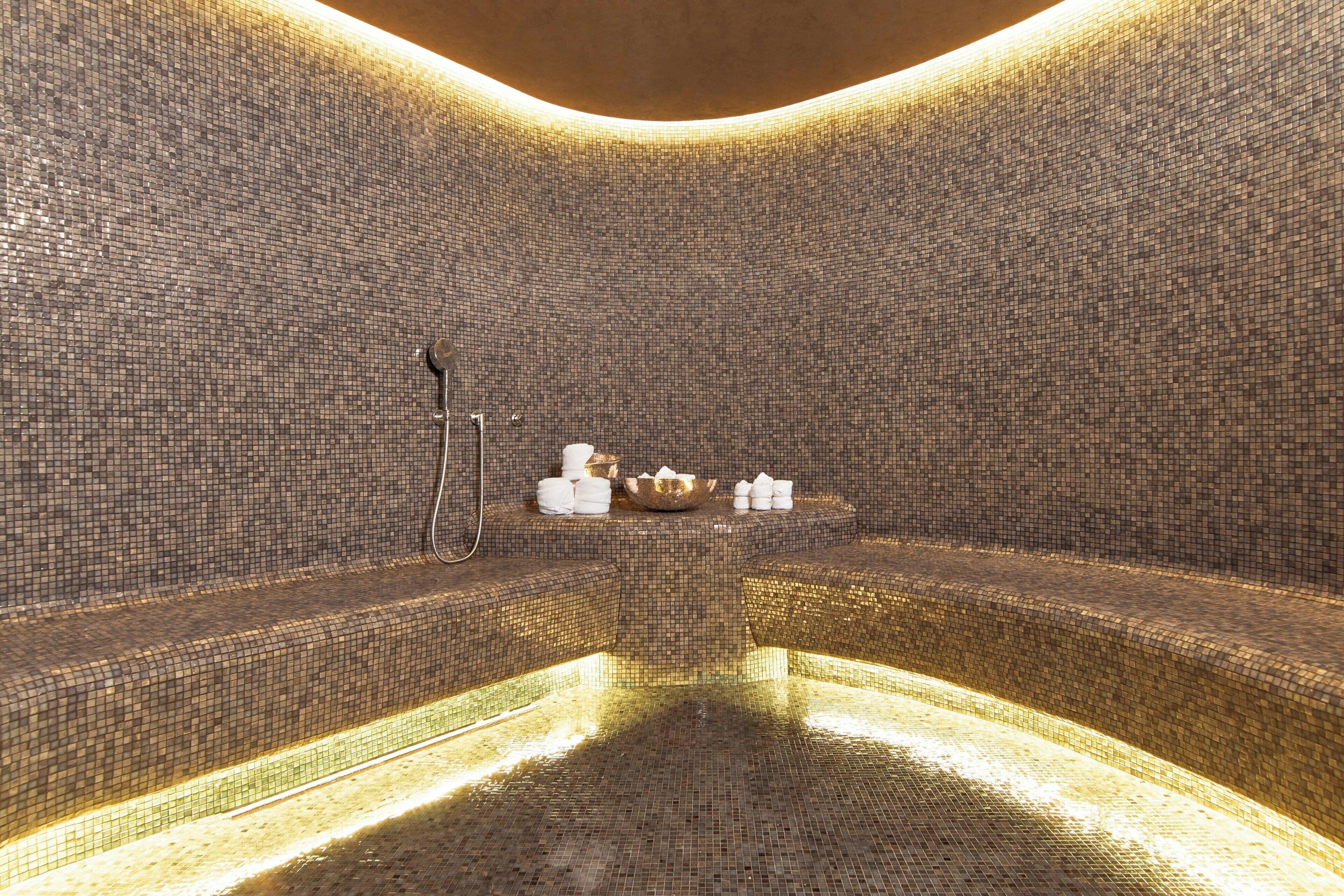 couples treatment room(s), sauna, steam room, turkish bath/hammam