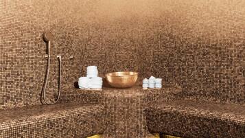 Couples treatment room(s), sauna, steam room, Turkish bath/hammam