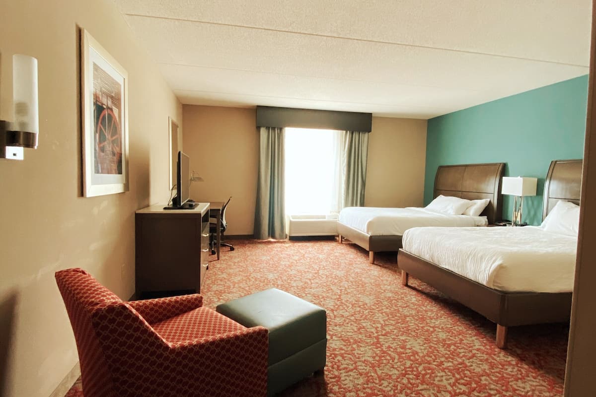 1 bedroom, premium bedding, in-room safe, laptop workspace