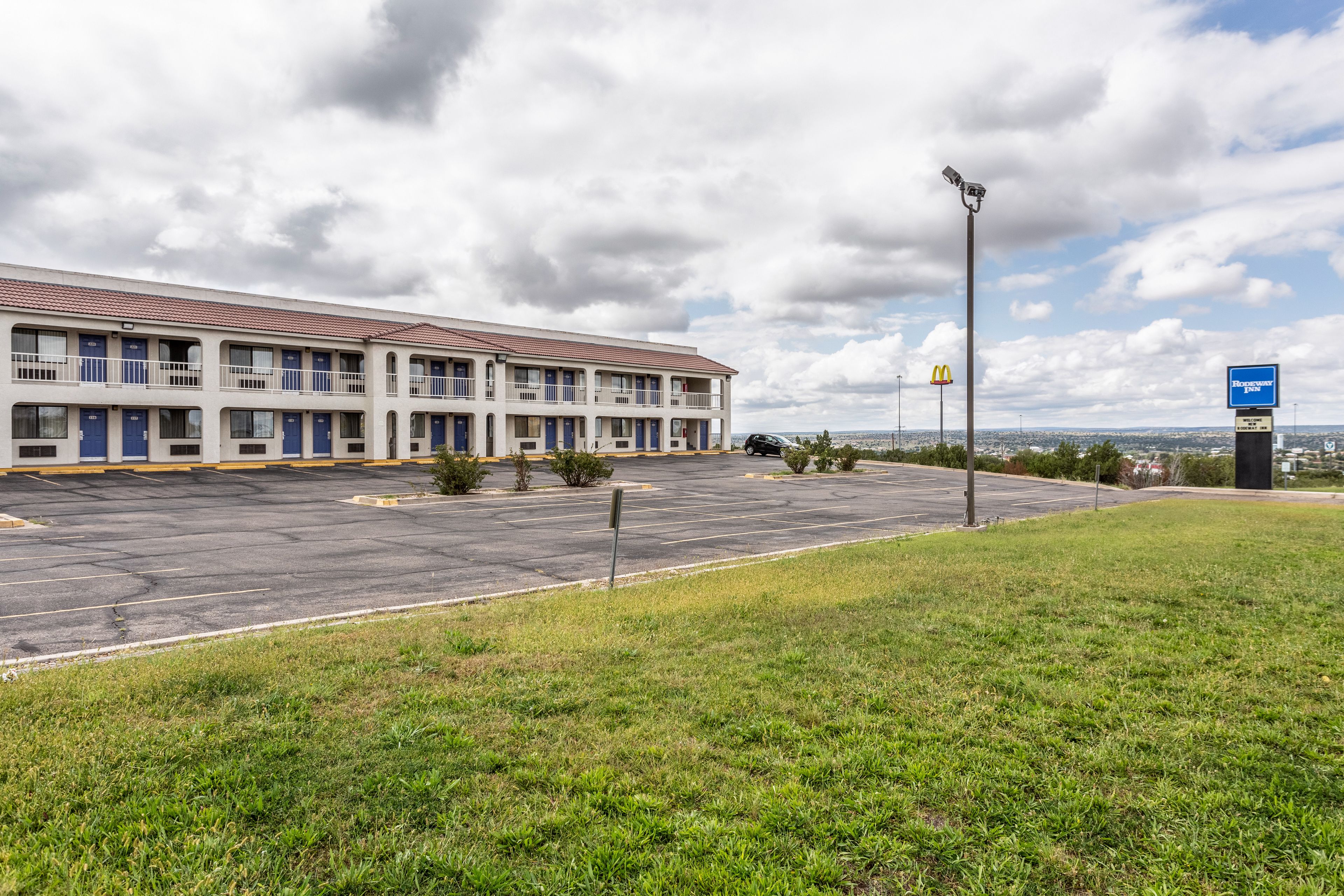 المنشأة من الخارج