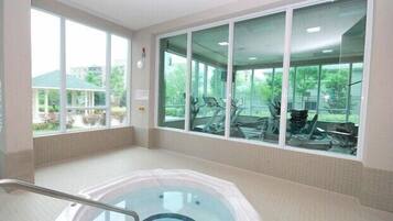 Indoor spa tub