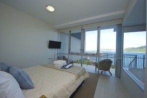 Superior Apartment, 2 Bedrooms, Pool Access, Ocean View - 1 Bright Point Apartment 3102 (Nelly Bay)