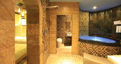 Chengde No.1 Business Hotel
