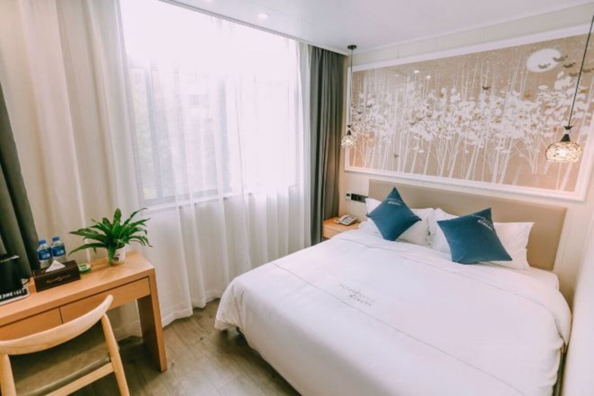 Selected Double Bed Room (Hotel Provides Self-Service Laundry)