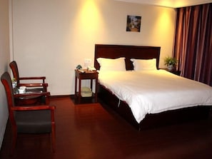 Free WiFi - GreenTree Inn Nanchang Xihu District Railway Station Zhanqian Road Express Hotel (Nanchang)