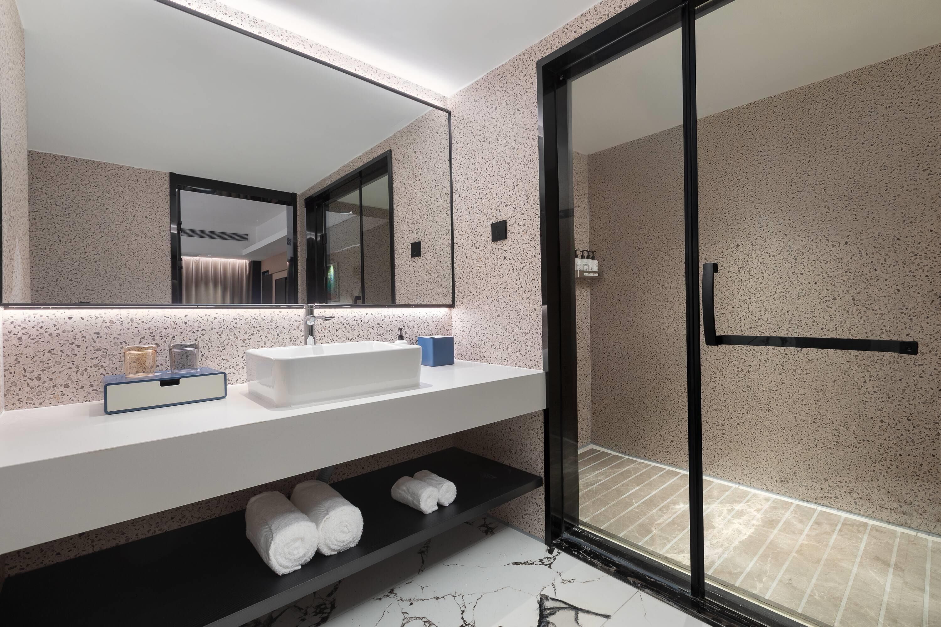 Suite exécutive, 1 très grand lit, non-fumeur | Salle de bain