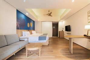 Comfort Double Room, Balcony | Desk, free WiFi - Bo’ao Asia Bay Yiyuan Resort Hotel (Qionghai)