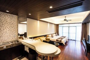 Desk, free WiFi - Bo’ao Asia Bay Yiyuan Resort Hotel (Qionghai)