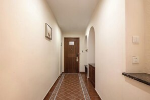 Room - Huaxiang Hotel (Lingshui High-speed Railway Station · Haiyun Plaza Branch) (Lingshui)