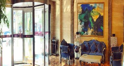 Wenjing Holiday Hotel