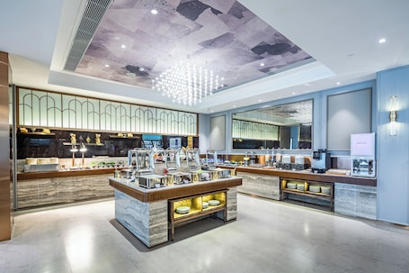 Daily self-service breakfast for a fee. Mercure Qingdao Downtown