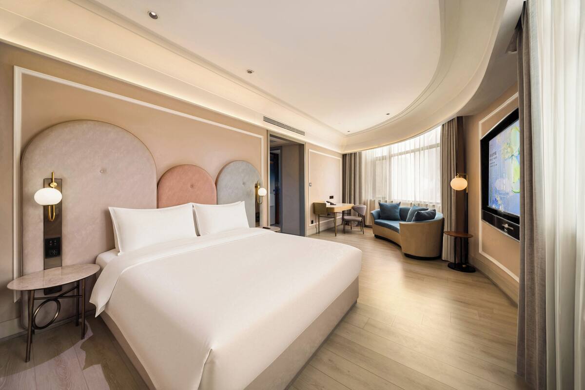 Privilege, Kamer, 1 kingsize bed | Luxe beddengoed, donsdekens, bedden met traagschuimmatrassen