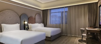 Mercure Qingdao Downtown
