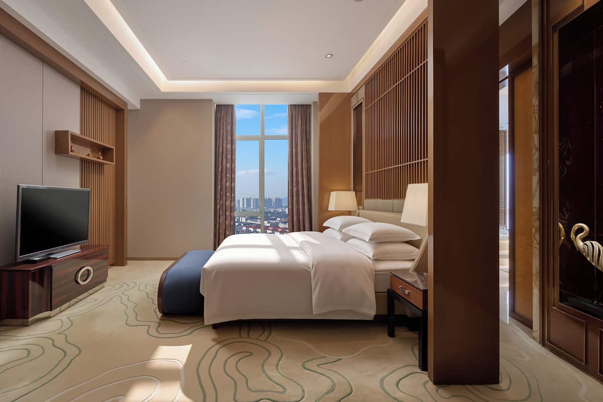 Suíte presidencial, várias camas | Cofres nos quartos, individualmente decorados