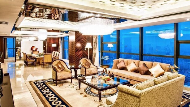 Unclassified image, 1 of 33, button - Regalia Hotel (Hanzhong)