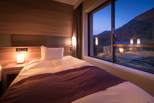 Twin Room A, Non Smoking | In-room safe, desk, blackout drapes, free WiFi